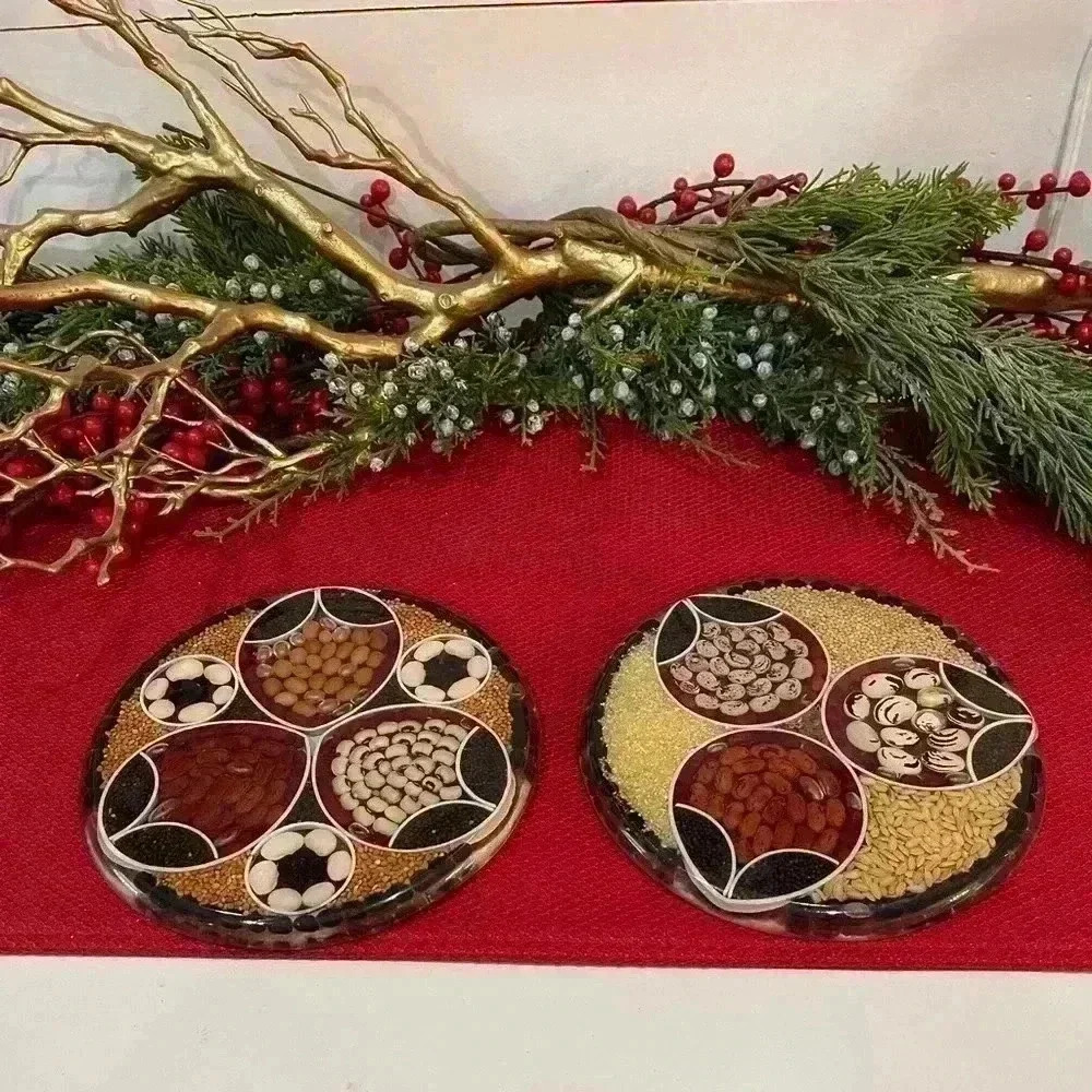 Resin Trivet Set 2 from the 1960s hot plate kitchen decor, retro made in Brazil